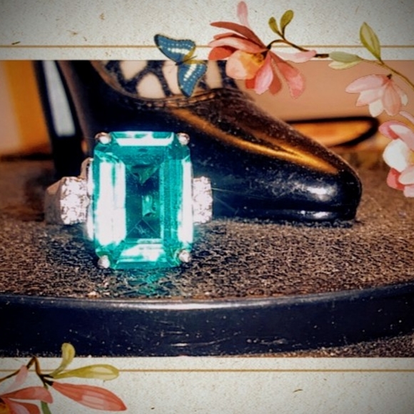 Silver ring - Picture 2 of 3